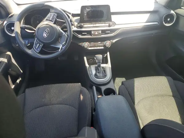 3KPF24AD8KE017510 2019 KIA FORTE - Image 8