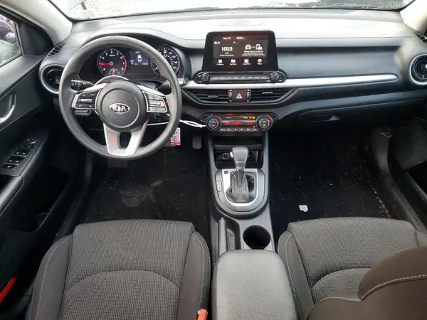 3KPF24AD8KE029365 2019 KIA FORTE - Image 8