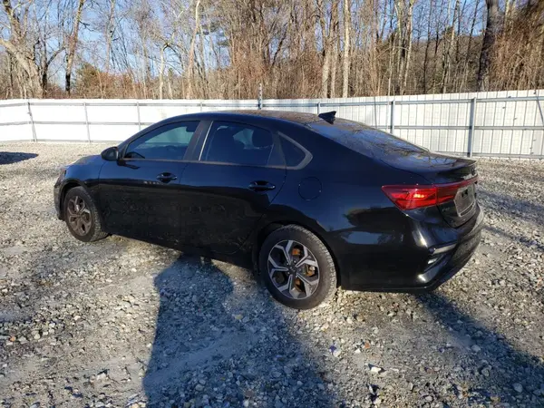 3KPF24AD8KE030127 2019 KIA FORTE - Image 2