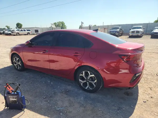 3KPF24AD8KE030161 2019 KIA FORTE - Image 2