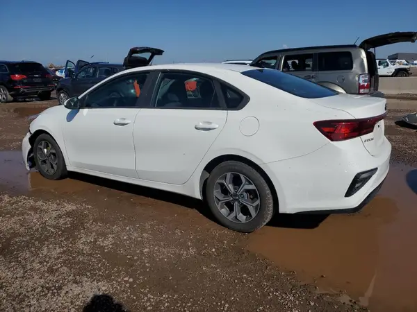 3KPF24AD8KE032332 2019 KIA FORTE - Image 2
