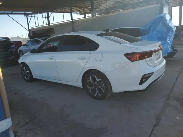 3KPF24AD8KE034355 2019 KIA FORTE - Image 2