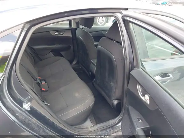 3KPF24AD8KE034520 2019 KIA FORTE - Image 8