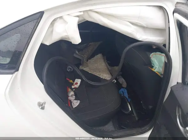 3KPF24AD8KE035912 2019 KIA FORTE - Image 8