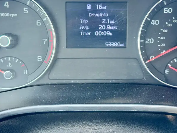 3KPF24AD8KE043282 2019 KIA FORTE - Image 8
