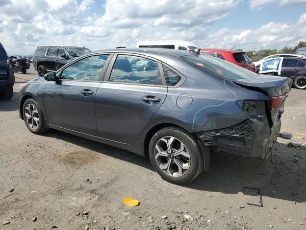 3KPF24AD8KE045517 2019 KIA FORTE - Image 2