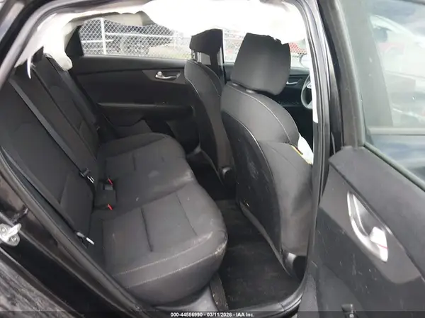 3KPF24AD8KE045971 2019 KIA FORTE - Image 8
