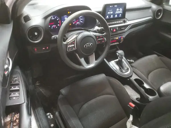 3KPF24AD8KE049485 2019 KIA FORTE - Image 8