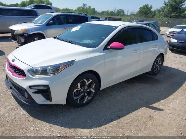 3KPF24AD8KE050684 2019 KIA FORTE - Image 2
