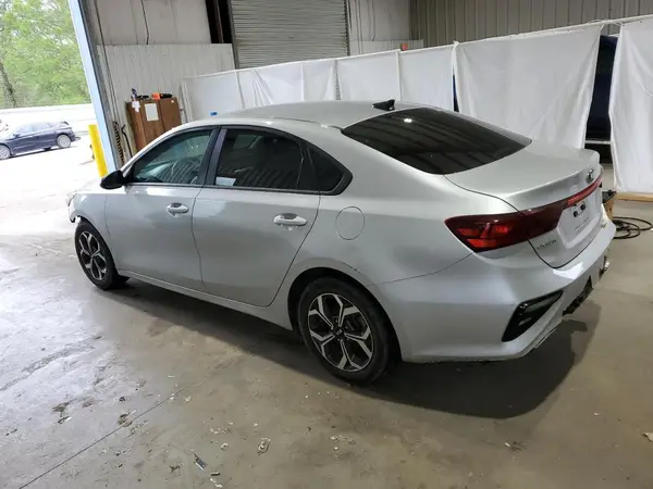 3KPF24AD8KE051737 2019 KIA FORTE - Image 2