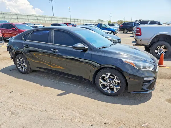 2019 KIA FORTE COPART lot 63781926 auction photo 4