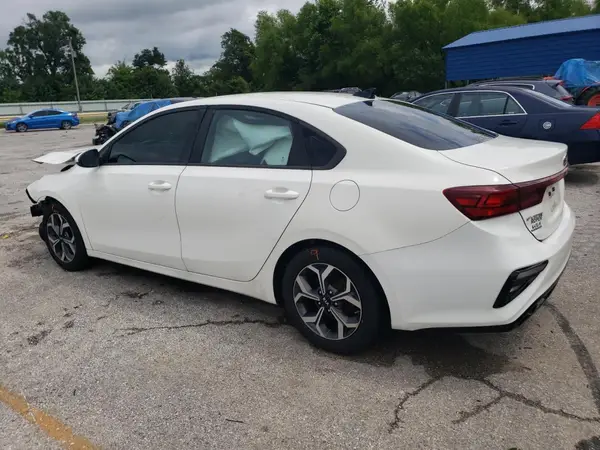 3KPF24AD8KE053049 2019 KIA FORTE - Image 2