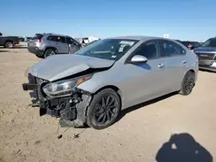 3KPF24AD8KE054587 2019 KIA FORTE