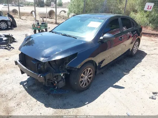 3KPF24AD8KE057005 2019 KIA FORTE - Image 2