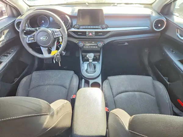 3KPF24AD8KE058445 2019 KIA FORTE - Image 8
