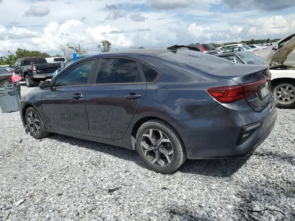 3KPF24AD8KE058896 2019 KIA FORTE - Image 2