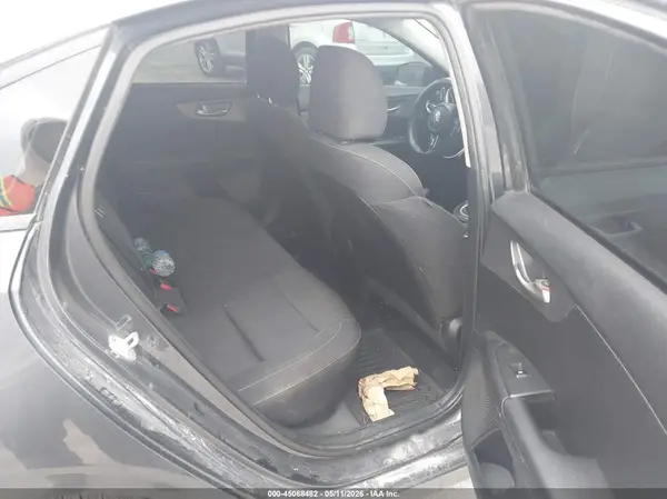 3KPF24AD8KE059403 2019 KIA FORTE - Image 8