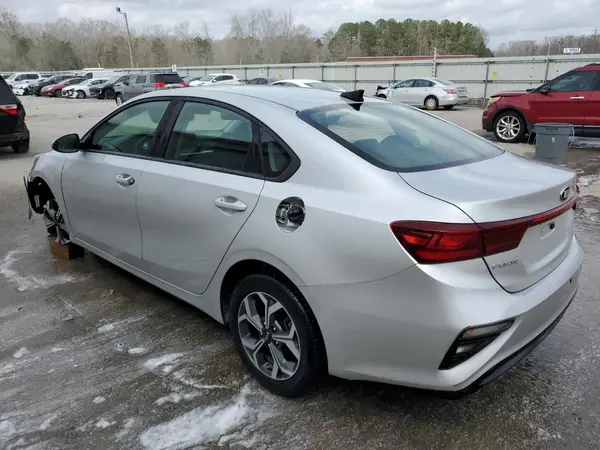 3KPF24AD8KE060972 2019 KIA FORTE - Image 2
