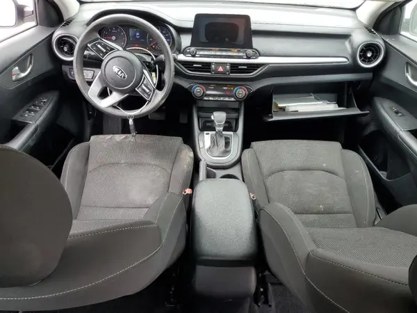 3KPF24AD8KE060972 2019 KIA FORTE - Image 8