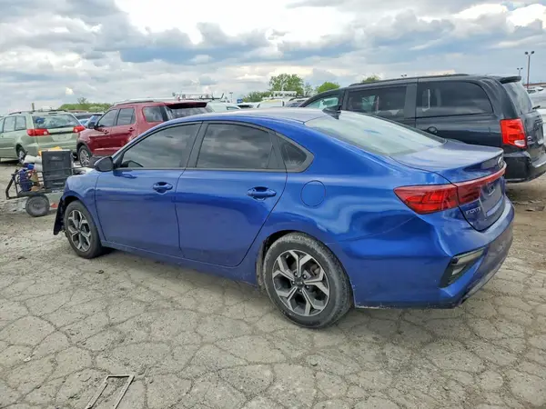 3KPF24AD8KE063497 2019 KIA FORTE - Image 2
