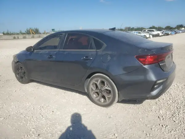 3KPF24AD8KE066254 2019 KIA FORTE - Image 2