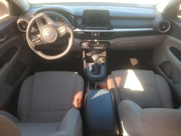 3KPF24AD8KE066254 2019 KIA FORTE - Image 8