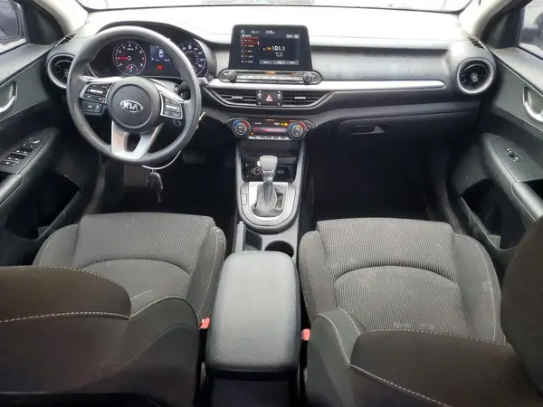 3KPF24AD8KE067338 2019 KIA FORTE - Image 8