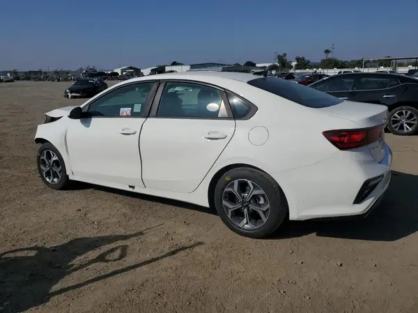 3KPF24AD8KE068036 2019 KIA FORTE - Image 2