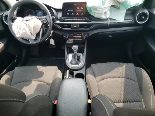 3KPF24AD8KE068506 2019 KIA FORTE - Image 8