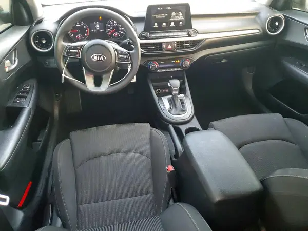 3KPF24AD8KE069476 2019 KIA FORTE - Image 8