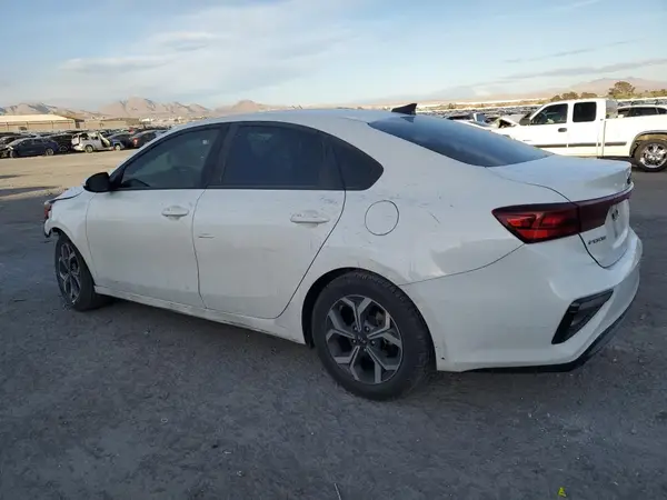 3KPF24AD8KE070546 2019 KIA FORTE - Image 2