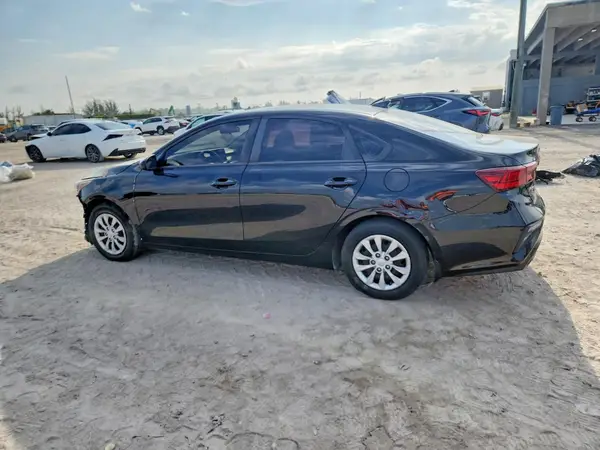 3KPF24AD8KE072474 2019 KIA FORTE - Image 2