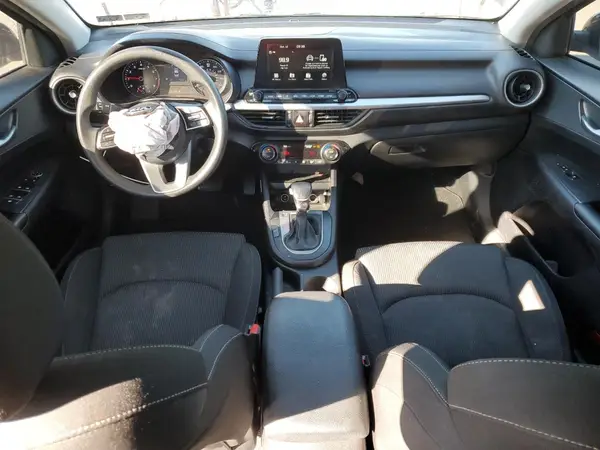 3KPF24AD8KE073236 2019 KIA FORTE - Image 8