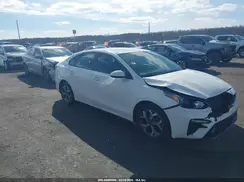3KPF24AD8KE073804 2019 KIA FORTE