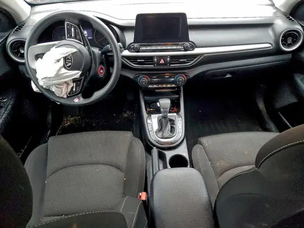 3KPF24AD8KE074550 2019 KIA FORTE - Image 8