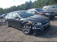 3KPF24AD8KE075407 2019 KIA FORTE