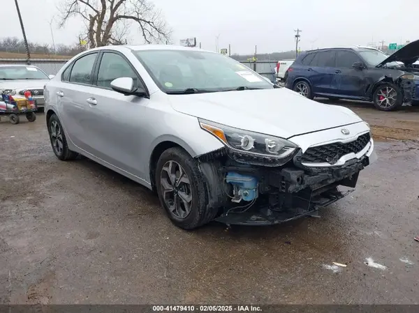 3KPF24AD8KE075892 2019 KIA FORTE - Image 1
