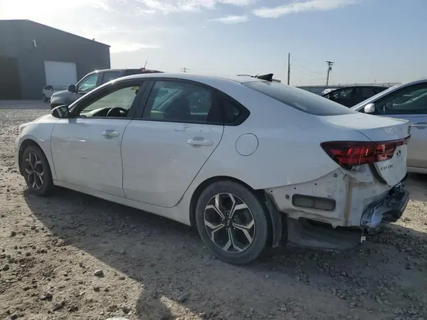 3KPF24AD8KE076038 2019 KIA FORTE - Image 2