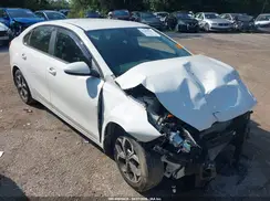 3KPF24AD8KE076847 2019 KIA FORTE