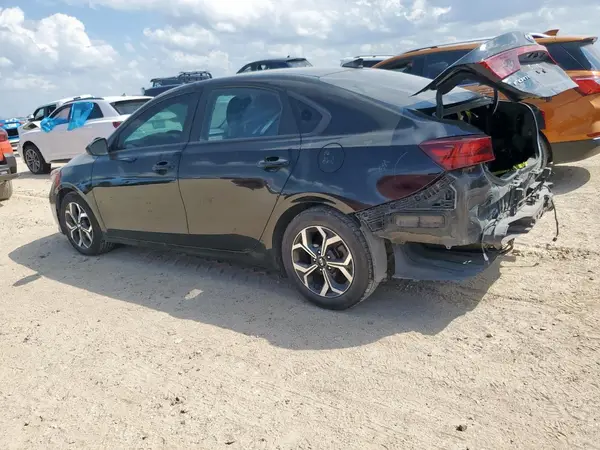 3KPF24AD8KE077142 2019 KIA FORTE - Image 2