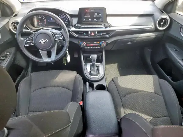 3KPF24AD8KE077142 2019 KIA FORTE - Image 8