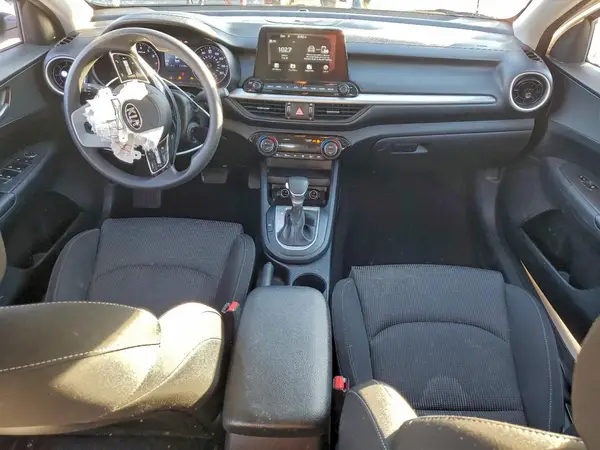 3KPF24AD8KE077612 2019 KIA FORTE - Image 8