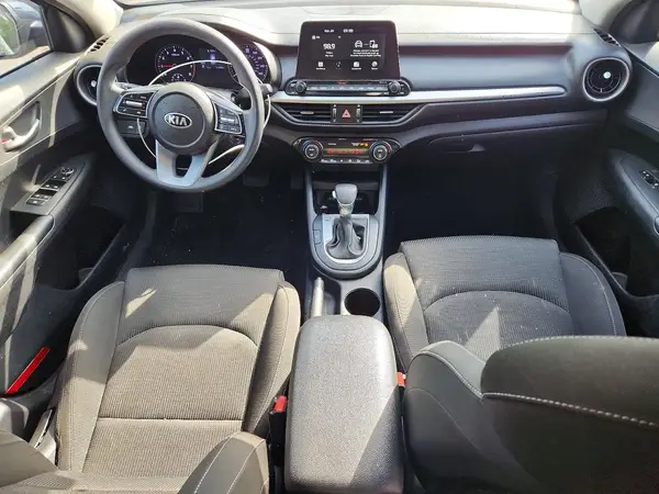 3KPF24AD8KE077965 2019 KIA FORTE - Image 8