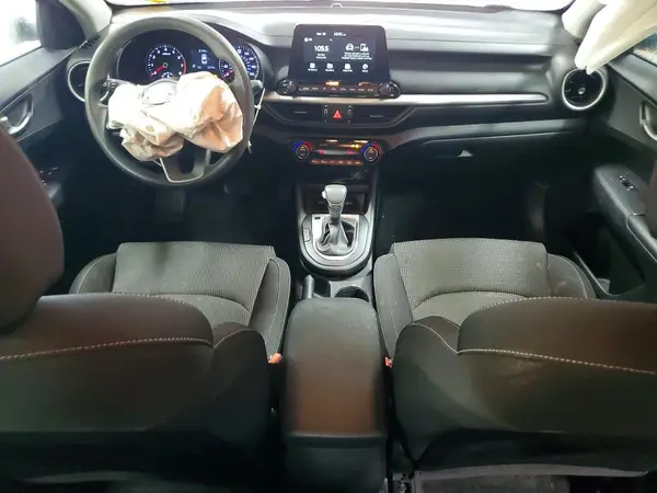 3KPF24AD8KE082728 2019 KIA FORTE - Image 8