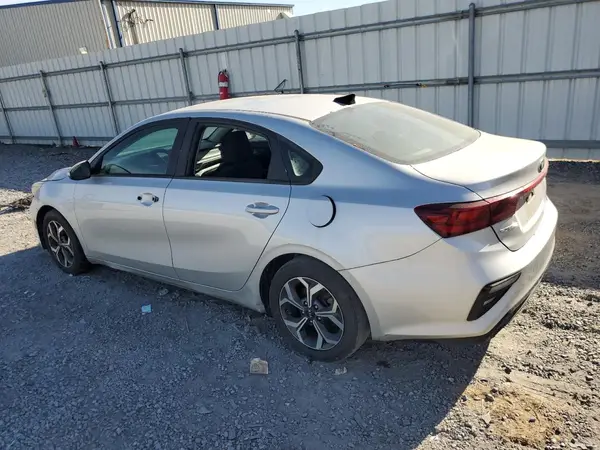 3KPF24AD8KE083345 2019 KIA FORTE - Image 2