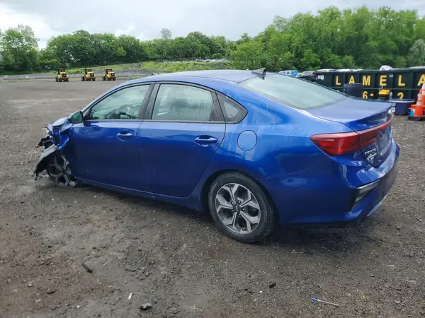 3KPF24AD8KE085712 2019 KIA FORTE - Image 2