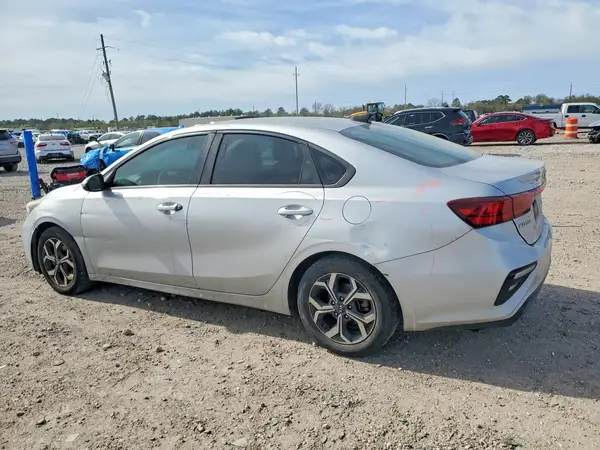 3KPF24AD8KE091283 2019 KIA FORTE - Image 2