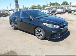 3KPF24AD8KE092854 2019 KIA FORTE