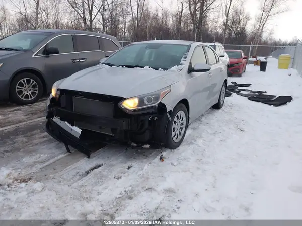 3KPF24AD8KE093163 2019 KIA FORTE - Image 2