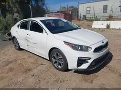 3KPF24AD8KE093423 2019 KIA FORTE